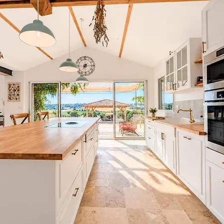 Holiday home Le Coteau De Therese - Vue Panoramique & Serenite - 20min Puydufou Et 15min Cholet